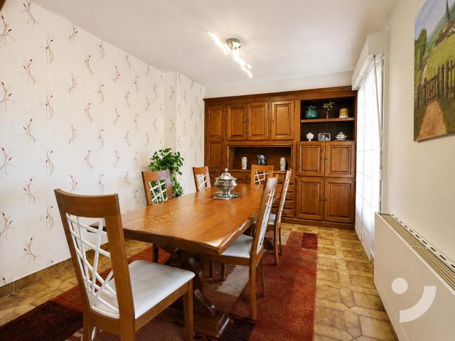 Maison de village avec confort de plain pied Damery