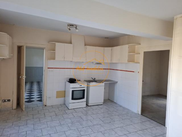 Maison de village avec dépendances et beau potentiel d’aménagement