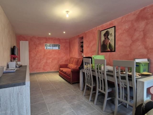 Maison de village avec garage, terrasse et fort potentiel Venteuil proche d'Epernay