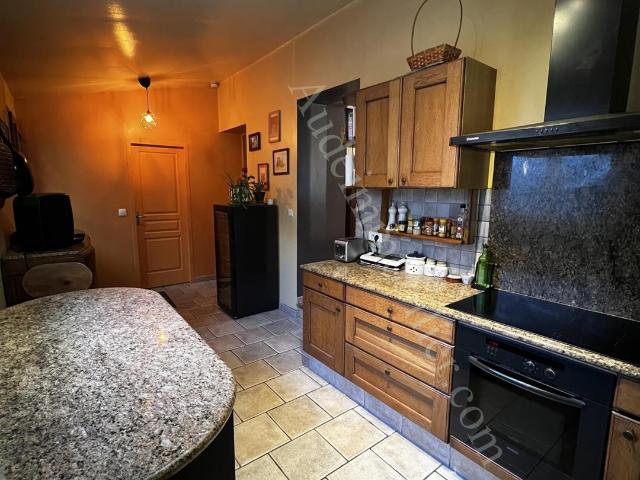 Maison de village avec garage et cour 114m² Puivert