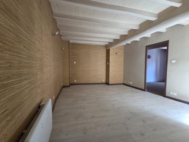 Maison de village avec grange et terrain Brassac 09