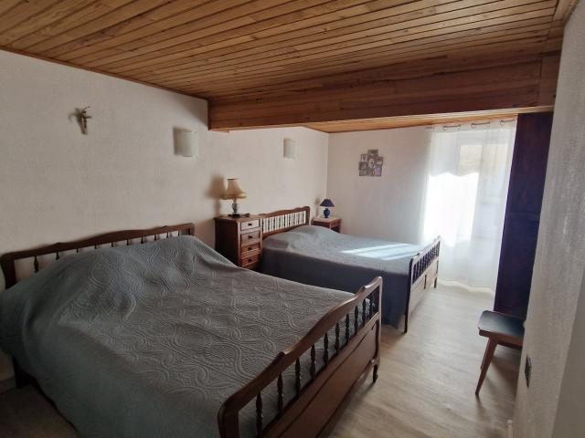 MAISON DE VILLAGE AVEC JARDIN 125 m2 ET PLACE DE PARKING PRIVE