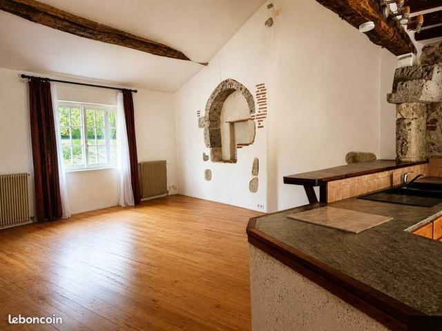 Maison de village avec jardin