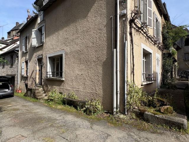Maison de village avec jardin en bord de rivière