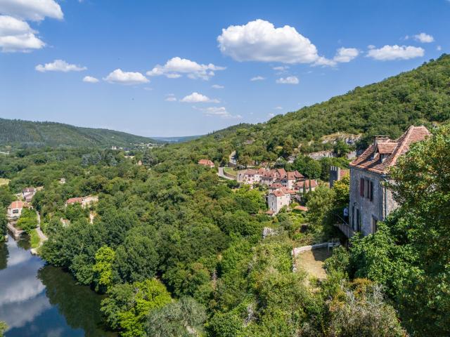 Maison de village avec jardin et annexe