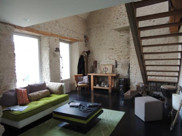 Maison de village avec jardin et dépendance
