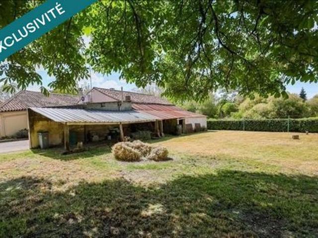 Maison de village avec jardin et grange attenante