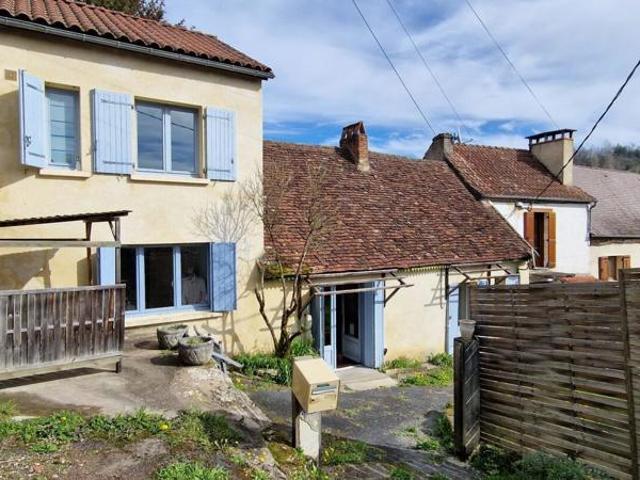Maison de village avec jardin proche des commerces