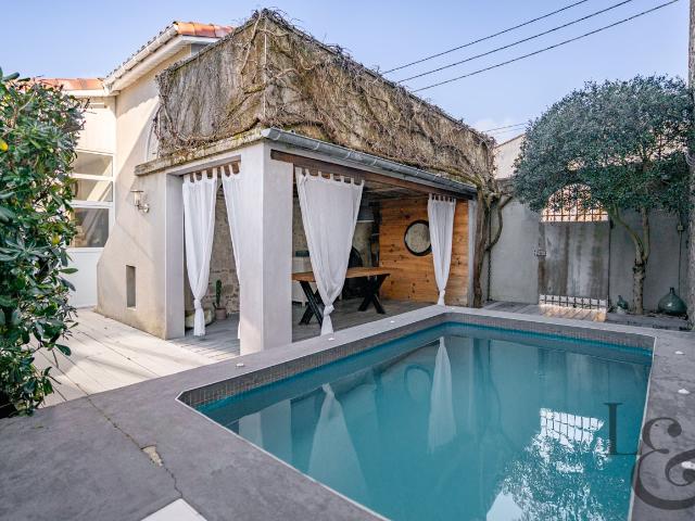 Maison de village avec piscine à vendre à Penne d'Agenais 170m² Penne d'Agenais
