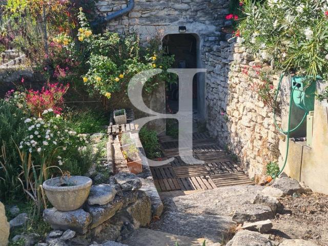 Maison de village avec piscine en Exclusivité à Taulignan 220m² Taulignan
