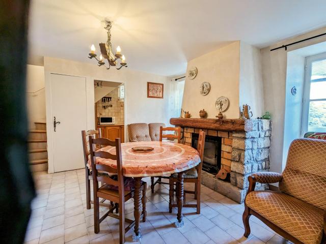 Maison de village avec Terrasse, cave, jardin. 66m² La Tour sur Orb