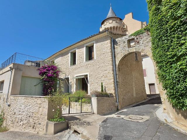 Maison de Village avec Terrasse et Vue sur le Château 135m² Margon