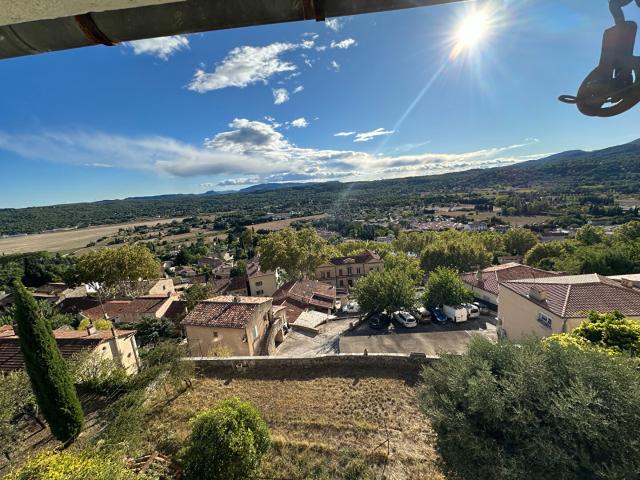 Maison de village avec terrasse