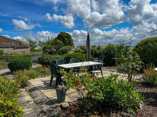 Maison de Village avec Vue Imprenable, Jardin et Cour 155m² Saint Puy