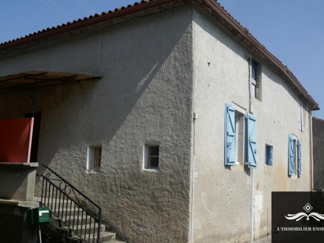 Maison de village avec 2 chambres à acheter 150000 EUR à Douel