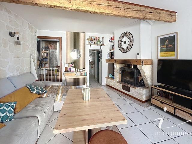 Maison de Village, cave, terrasse, parking, Saussan 74m² Montpellier