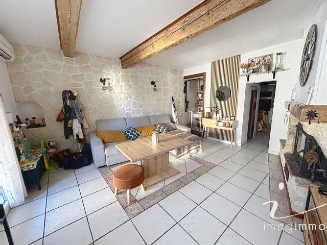 Maison de Village, cave, terrasse, parking, Saussan 74m² Saussan