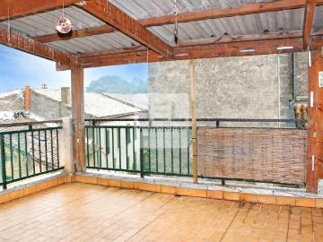 Maison de village composée de 2 appartements 107m² Laudun l'Ardoise