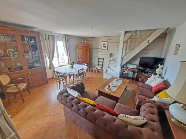 Maison de village 'clés en mains' 114 m² utiles + parking