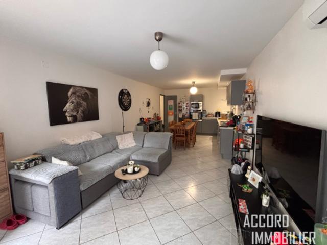 MAISON DE VILLAGE DE 82M2 AVEC TERRASSE ET GARAGE