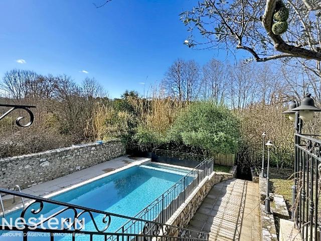 Maison de village de 150m2 avec piscine à Carces 150m² Carcès