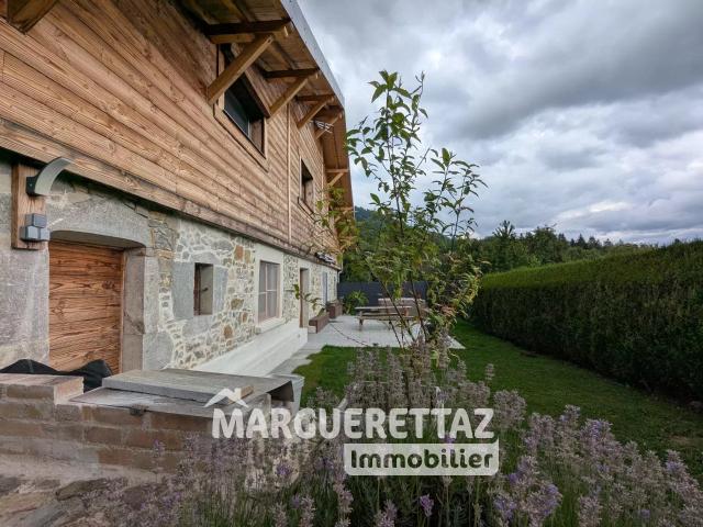 Maison De Village De 188 m² A Onnion 188m² Onnion