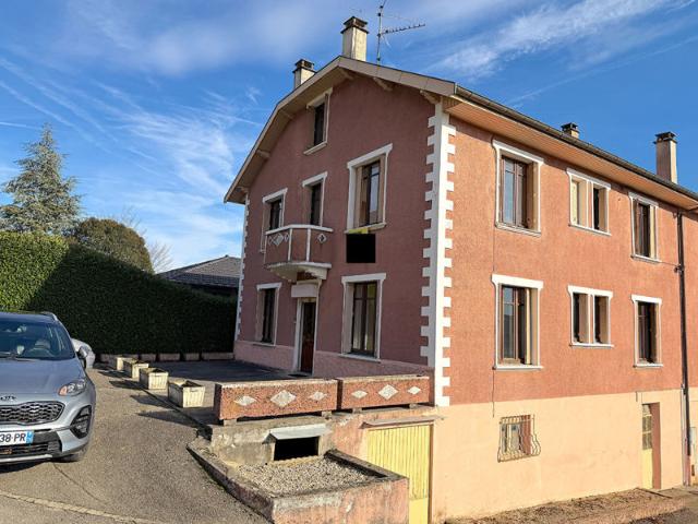 Maison de village de 190 m² habitables avec jardin