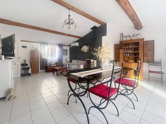 MAISON de VILLAGE de CARACTERE