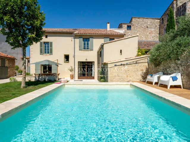 Maison de village de charme avec piscine: Luberon, proche de