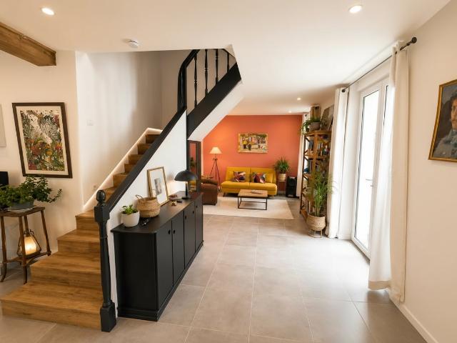 Maison de village du 16eme siècle, 6 pièces d'environ155m2 a. 155m² Carcassonne