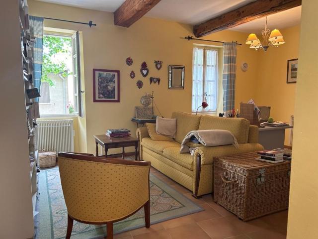 Maison de Village du 18ème Siècle 241m² Le Barroux