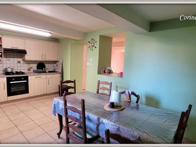 Maison de village en pierre, 178 m² sur 2 niveaux, jardin séparé