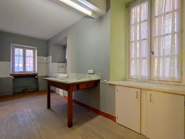 Maison de village en pierre 5 pièces