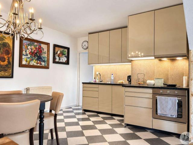 Maison de village en pierre avec garage. 116m² Monpazier