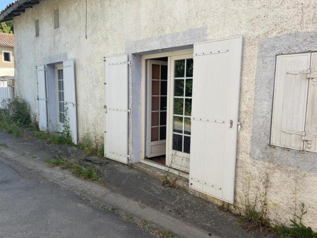 Maison de village en pierres 170 m² Charme, confort et natur. 170m² Saint Claud