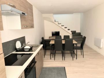 Maison de village entièrement rénovée T4 au centre