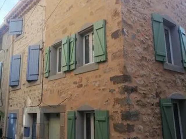Maison de Village Entièrement Rénovée