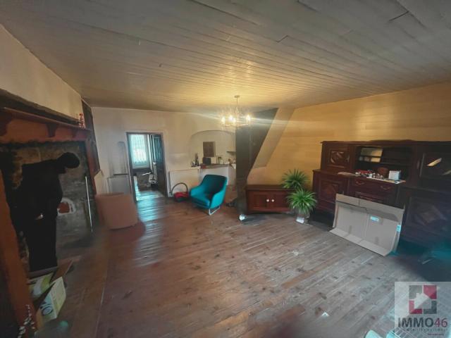 Maison de village et grange en pierres à renover 93m² Loubressac