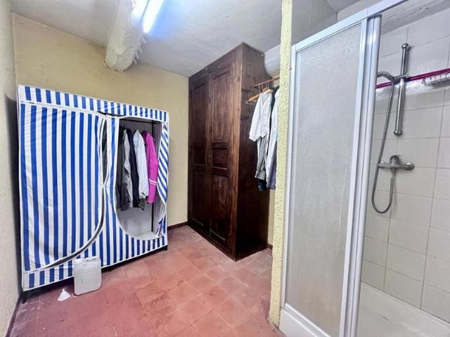 Maison de village et LOCAL professionnel/ 2eme appartement