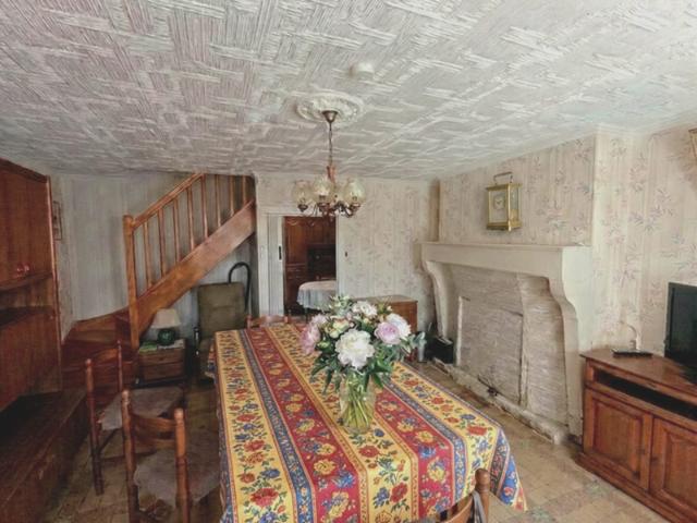 Maison de village et ses annexes