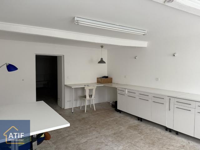 MAISON DE VILLAGE + GARAGE