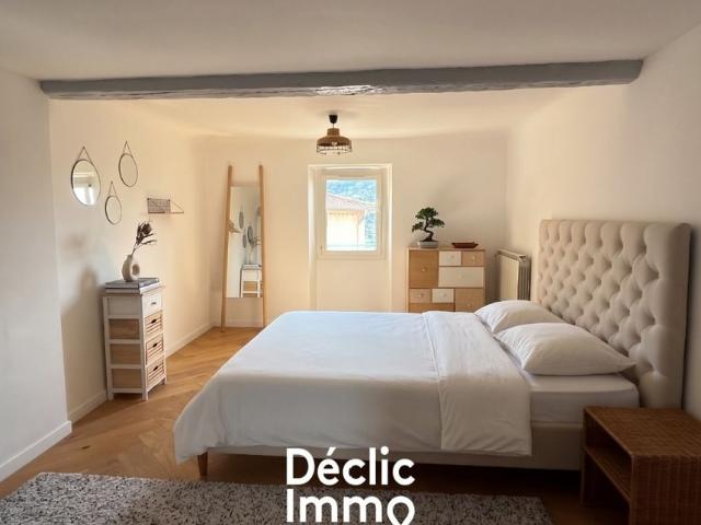 MAISON DE VILLAGE MEUBLEE 150 M2 5 CHAMBRES MAGAGNOSC