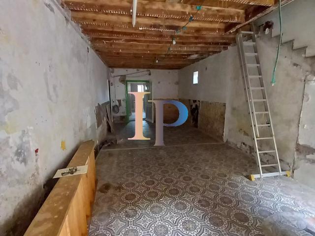 MAISON DE VILLAGE MITOYENNE