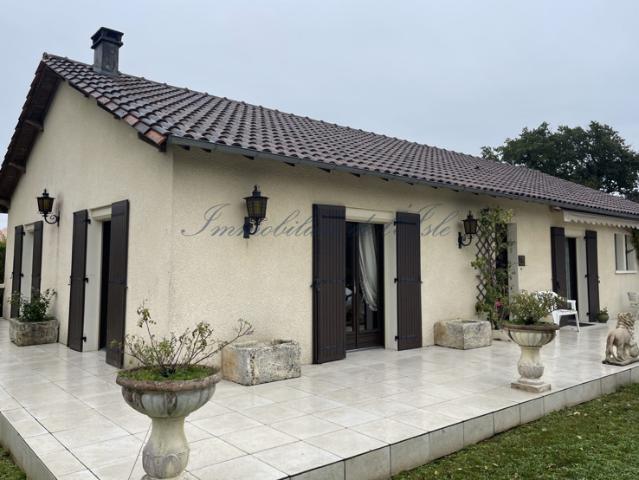 MAISON DE VILLAGE PLAIN PIED