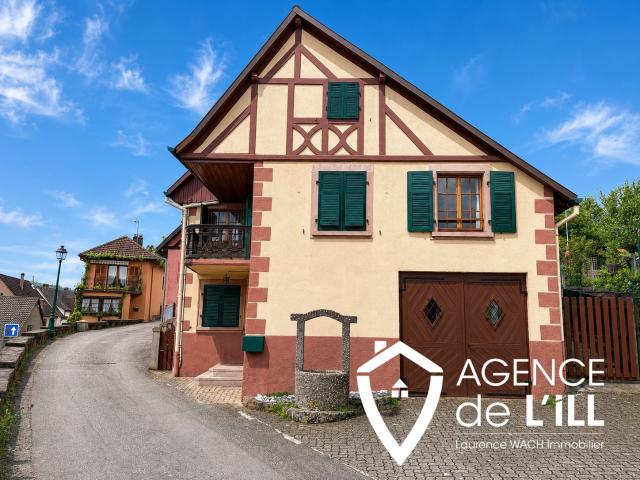Maison de village pleine de charme avec garage, cour et fort. 108m² Triembach au Val