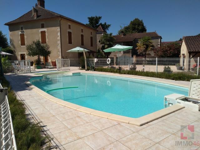 Maison de Village proche Prayssac avec piscine 308m² Prayssac