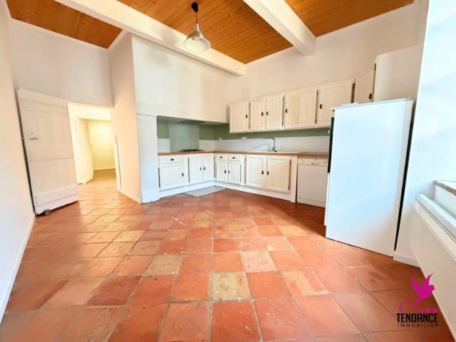 MAISON DE VILLAGE RÉNOVÉE AVEC CHARME ET POTENTIEL – DRUDAS