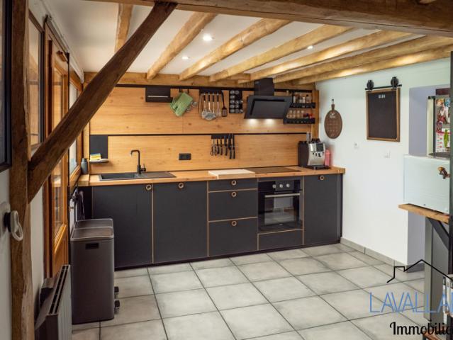 Maison de village rénovée avec garage