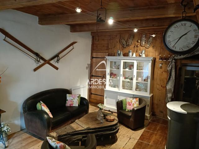 Maison de village rénovée avec grange à Bramans