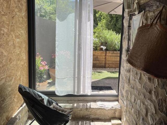 Maison de village rénovée avec terrasse